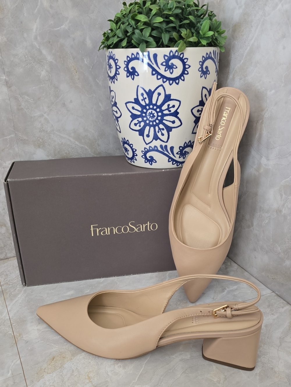 Franco Sarto Racer Beige Leather Pointed Toe Slingback Pumps Size 9 NIB